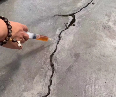 曲麻莱混凝土裂缝修补技术详解​